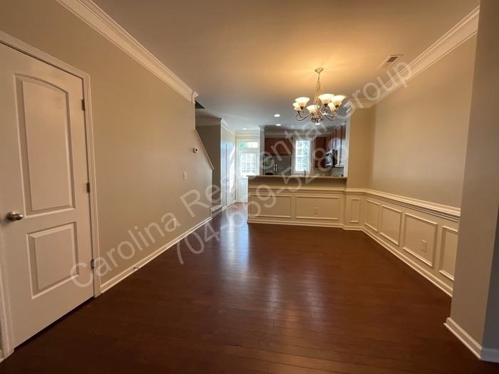 9511 Longstone Ln - Photo 5 of 16
