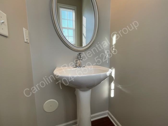 9511 Longstone Ln - Photo 7 of 16