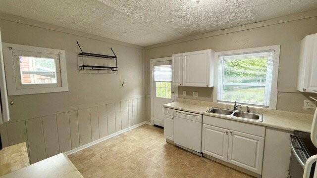 5872 Julian Ave - Photo 5 of 14