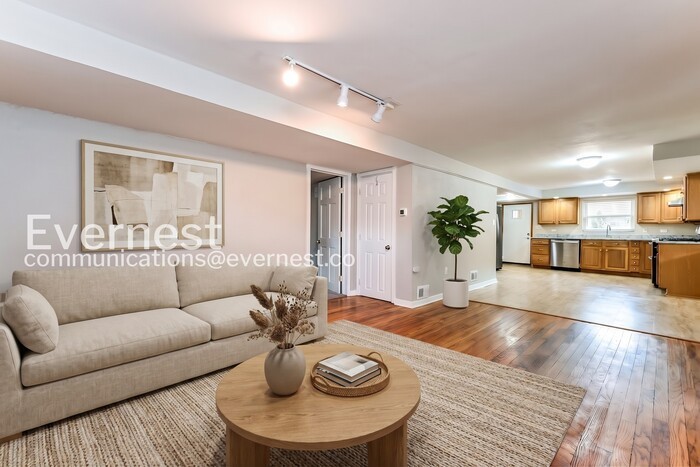 116 Saunders Station Rd - Photo 4 of 20