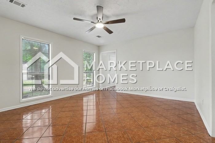 5242 Station Cir - Photo 5 of 22
