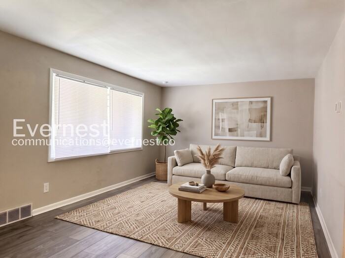 104 Maria Ln - Photo 2 of 18