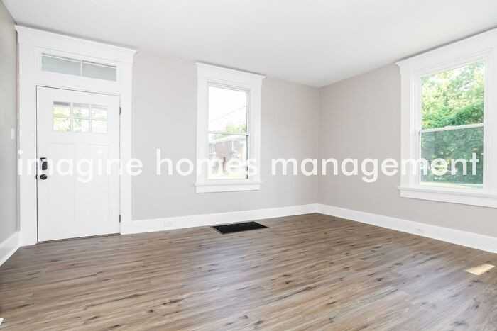 4601 Thoburne St - Photo 3 of 20