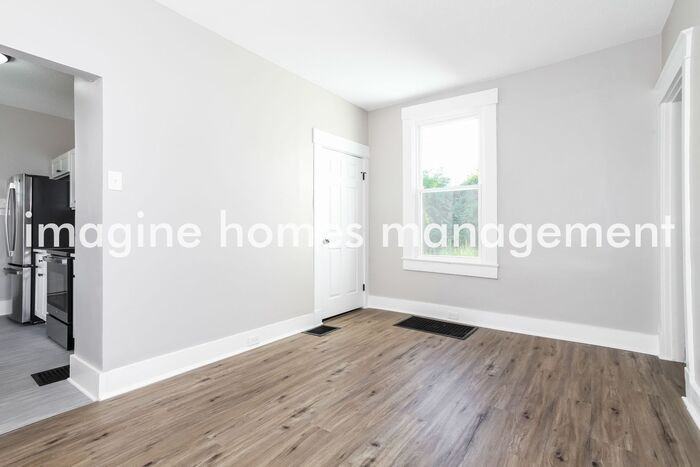 4601 Thoburne St - Photo 5 of 20