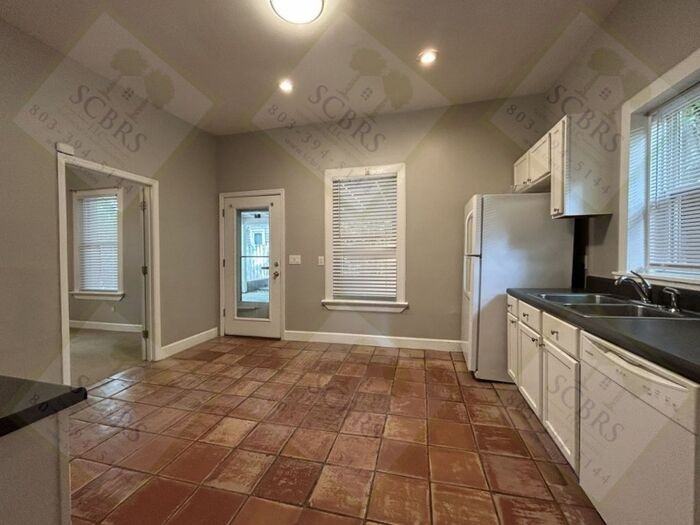 2218 Santee Ave - Photo 2 of 32