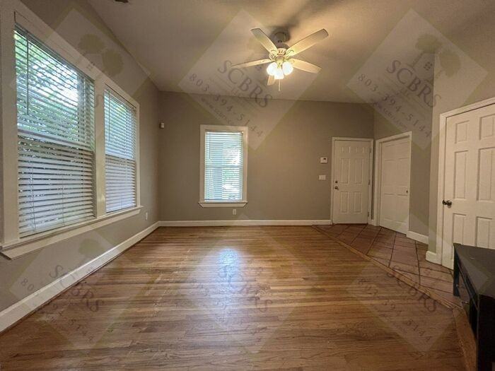 2218 Santee Ave - Photo 3 of 32
