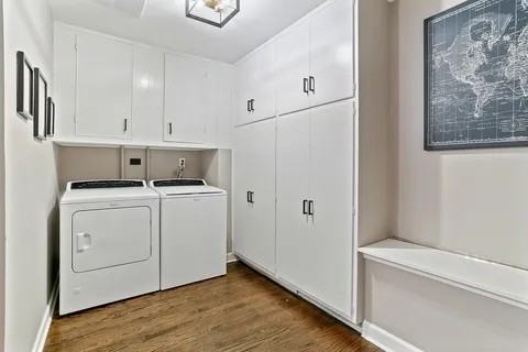 635 S Jackson St #NA - Photo 5 of 12