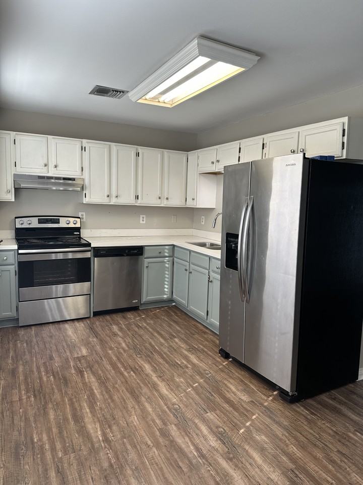 313 Rue Louis Xiv #I - Photo 2 of 16