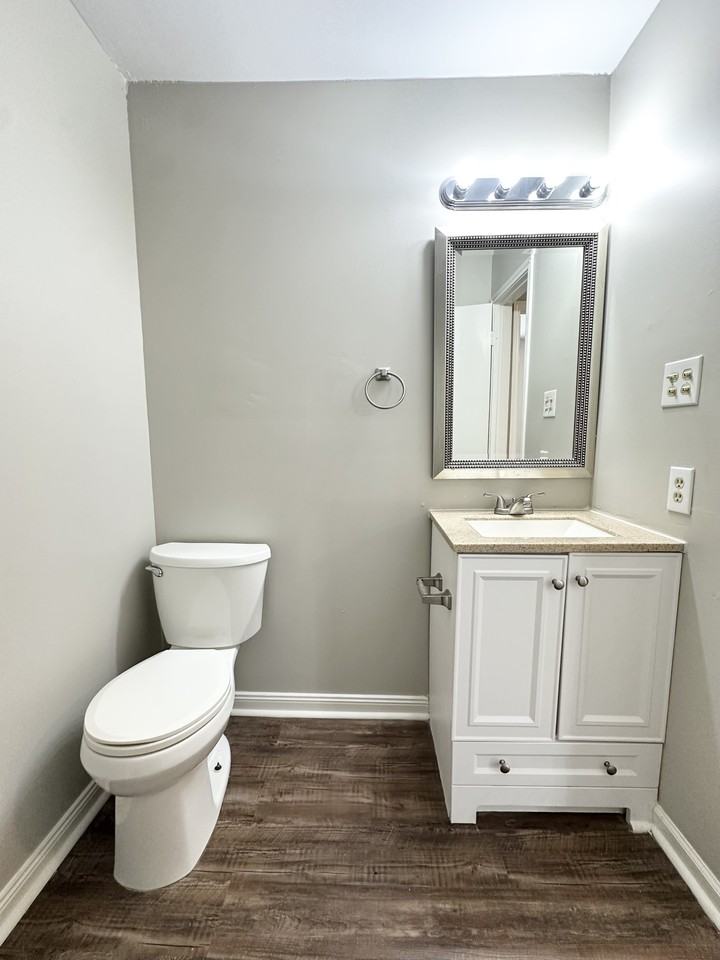 313 Rue Louis Xiv #I - Photo 7 of 16
