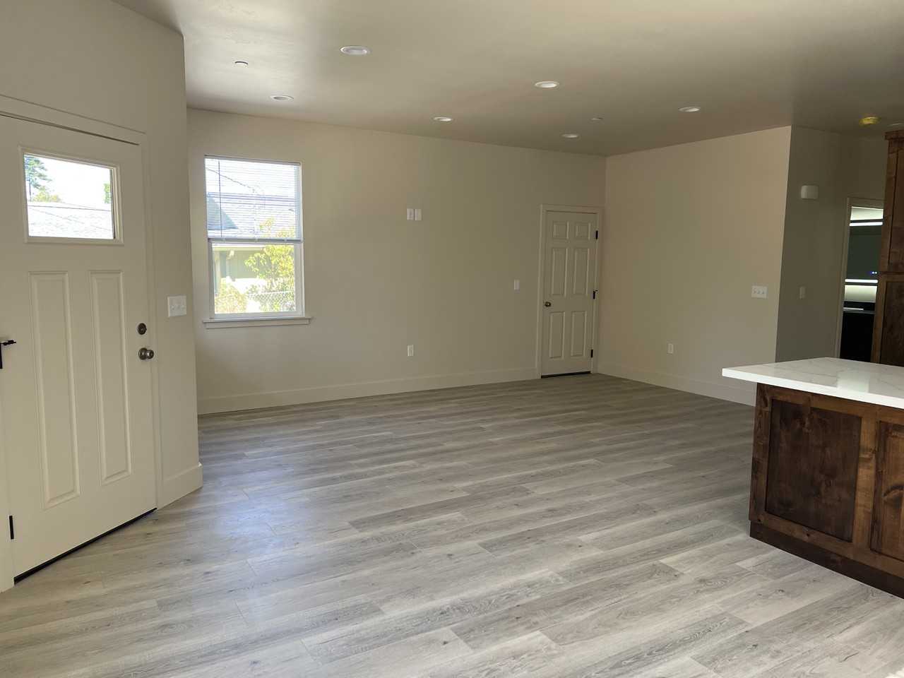 3935 D St #NA - Photo 3 of 18