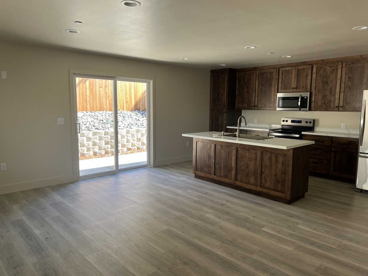 3935 D St #NA - Photo 4 of 18