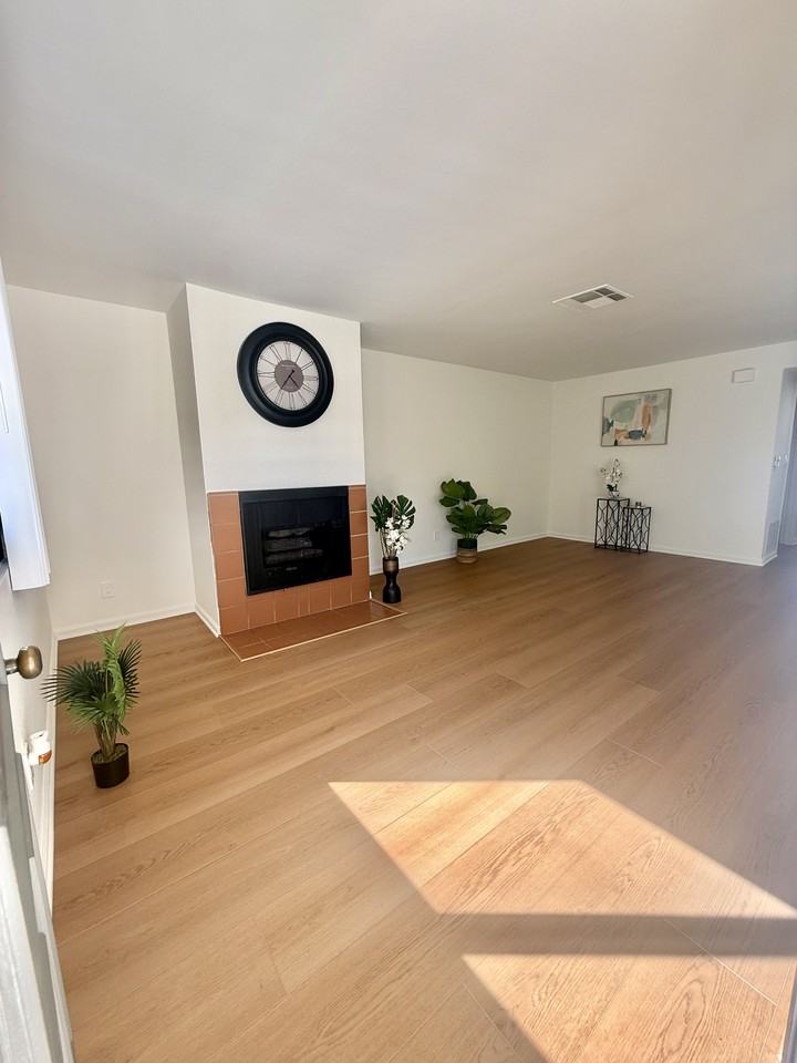 512 W Imperial Ave #3 - Photo 2 of 24