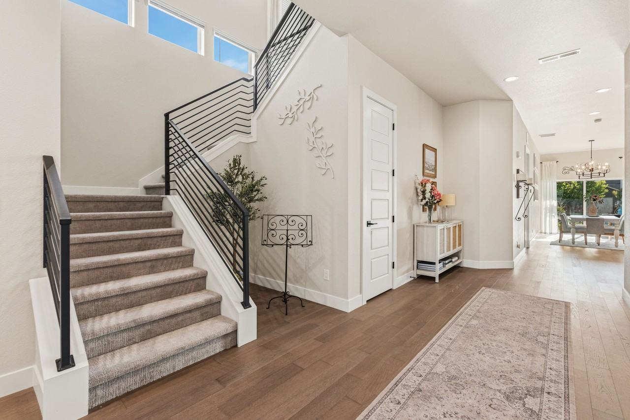 1724 Barefoot Dr #NA - Photo 4 of 27