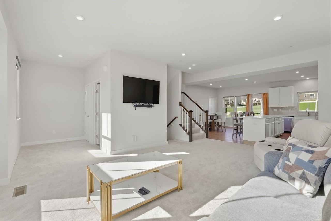 6003 Lampl Ln #NA - Photo 3 of 36