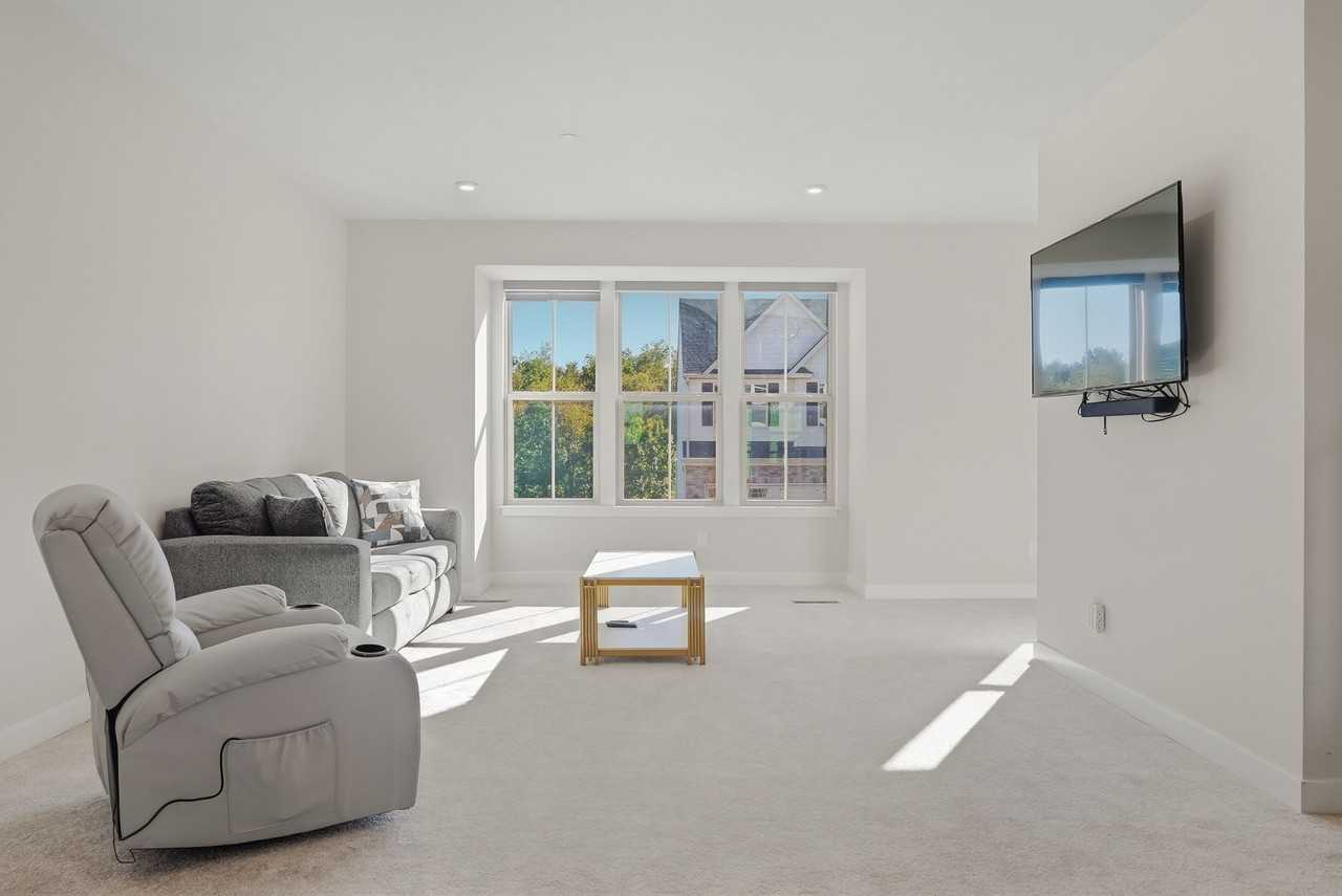 6003 Lampl Ln #NA - Photo 6 of 36