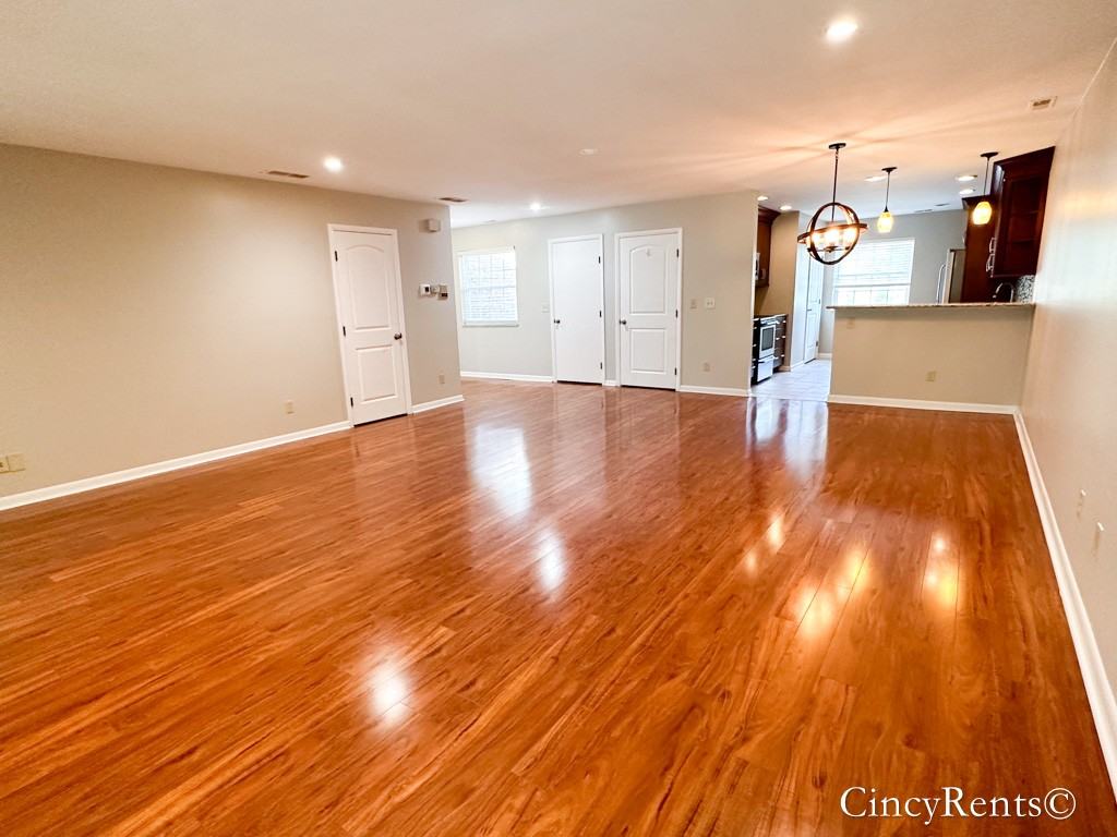 3471 Forestoak Ct #3471 - Photo 4 of 29