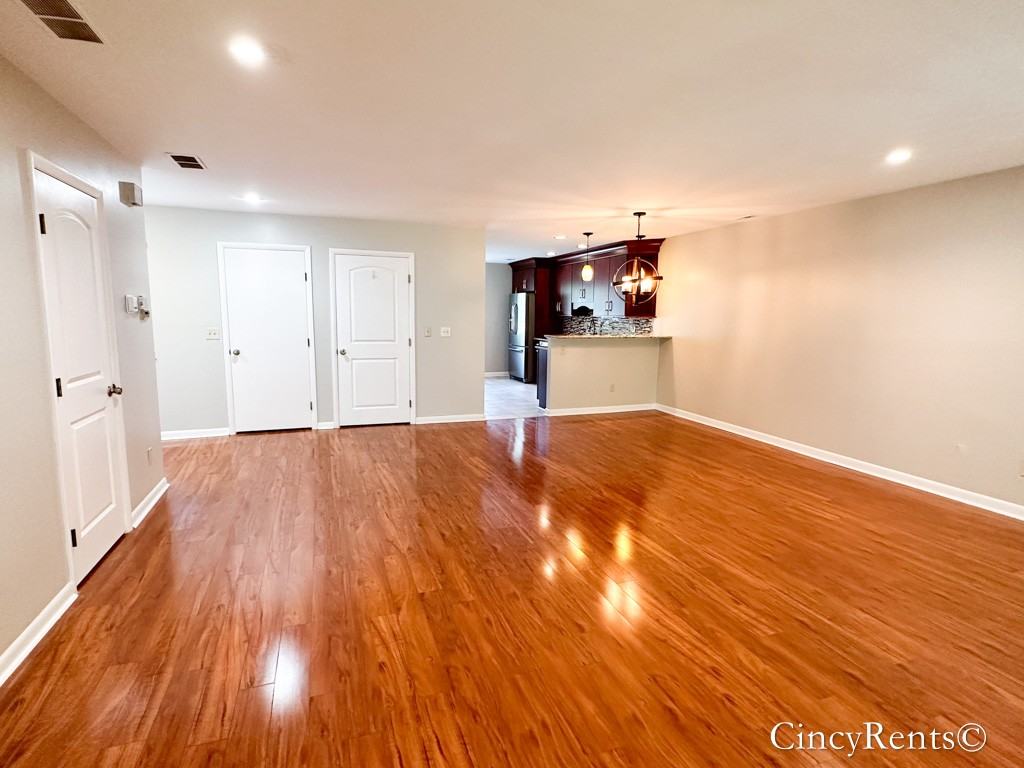 3471 Forestoak Ct #3471 - Photo 5 of 29