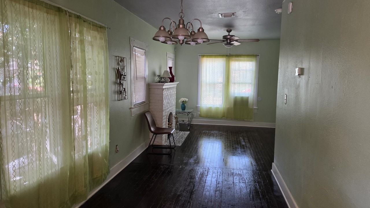 818 Waverly Ave #NA - Photo 7 of 20