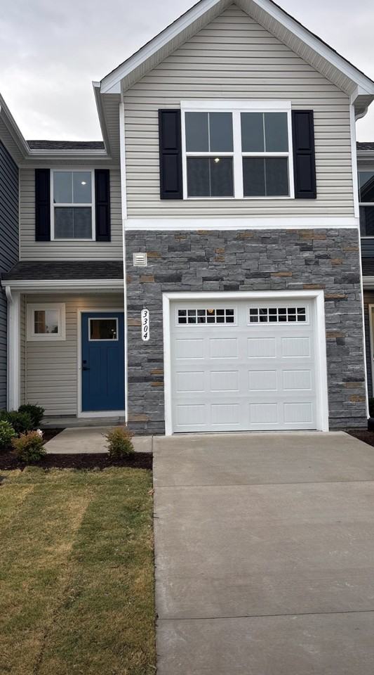 3304 Penguin Cir