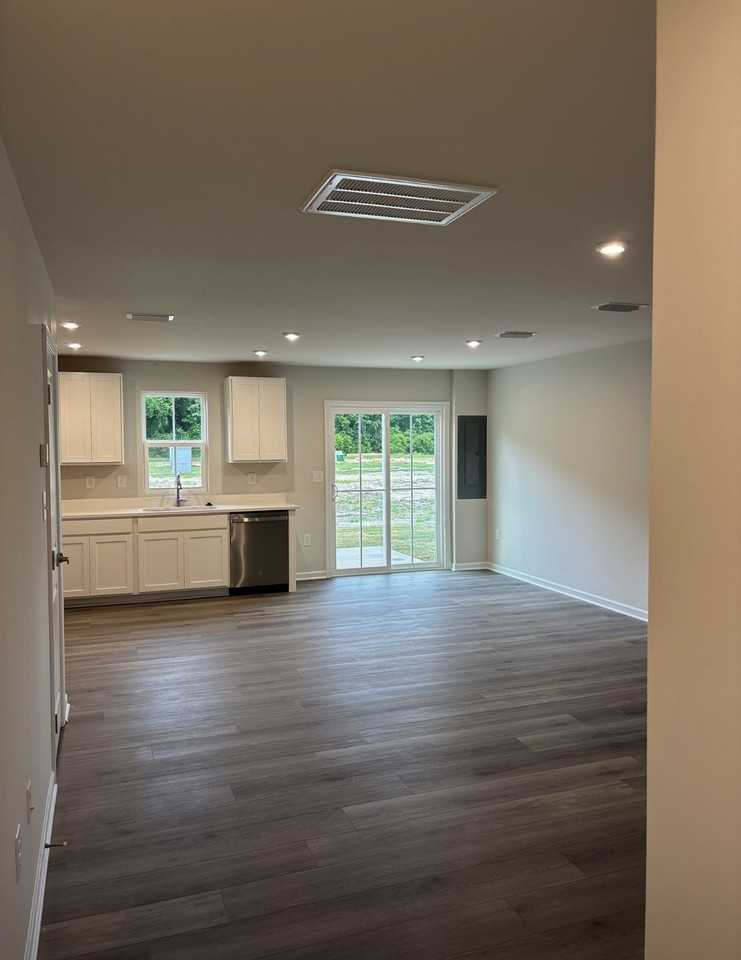 3304 Penguin Cir - Photo 3 of 23