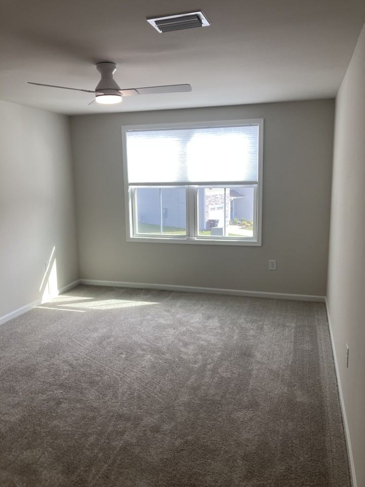 3304 Penguin Cir - Photo 5 of 23