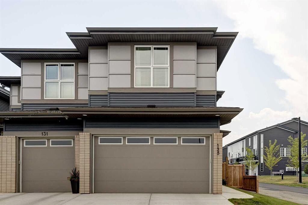 135 -135 Walcrest Way Se - Photo 2 of 14
