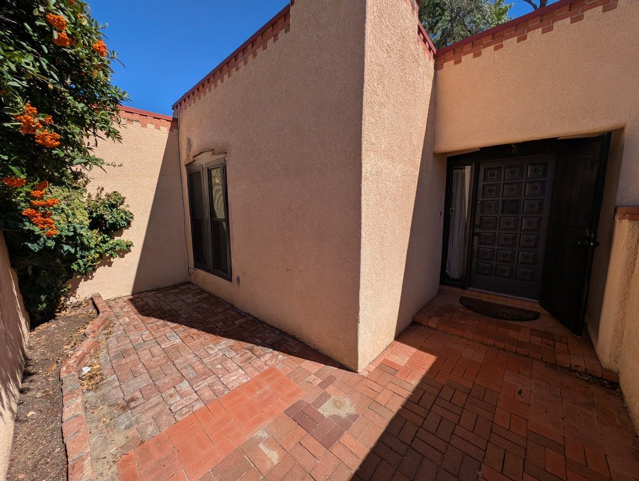 4012 Inca St Ne #NA - Photo 3 of 38