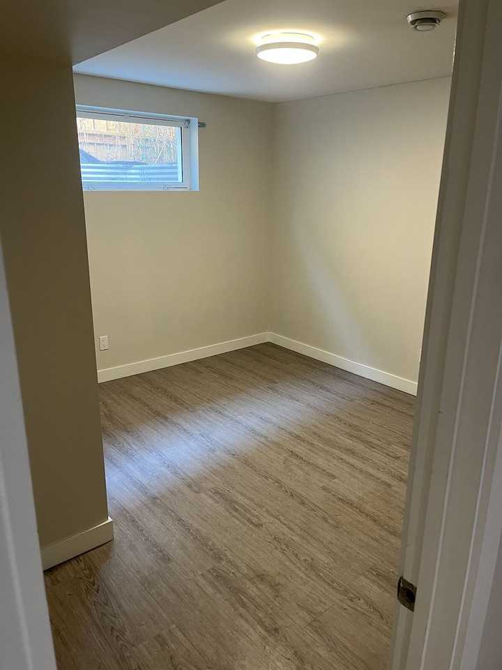 8952 155 St Nw - Photo 5 of 17
