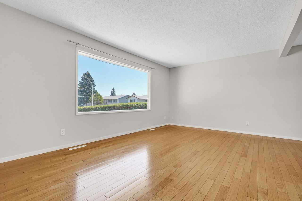 14408 65 St Nw - Photo 2 of 21