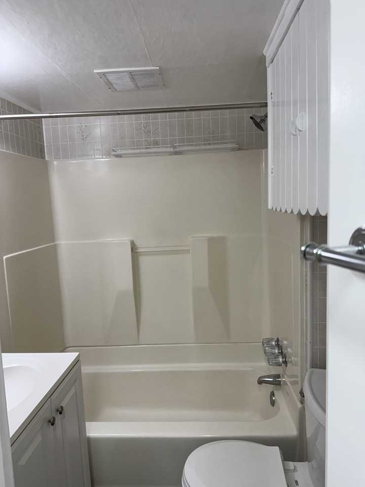 4420 Sw Oregon St #NA - Photo 2 of 14