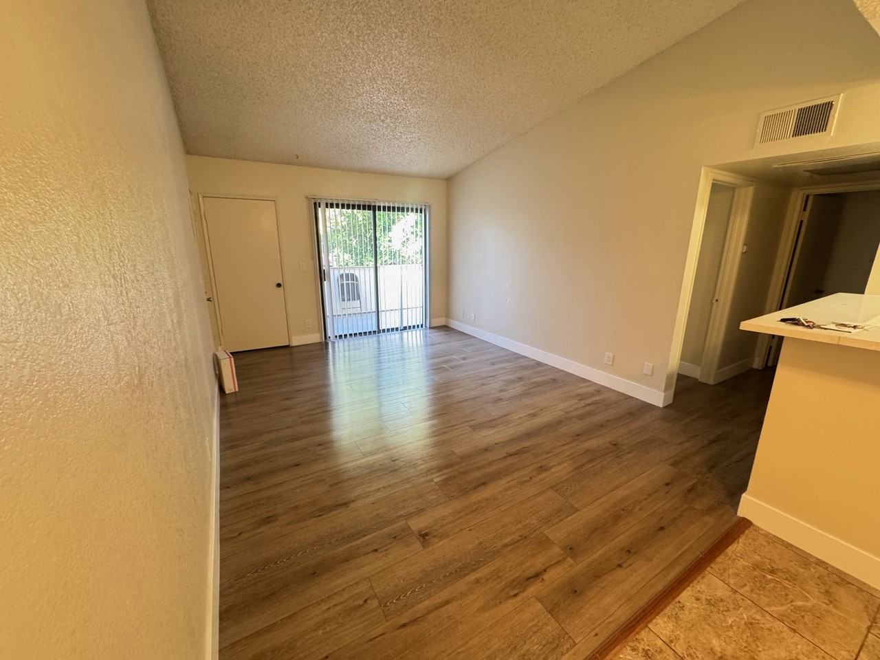 11821 Foothill Blvd #88 - Photo 4 of 10