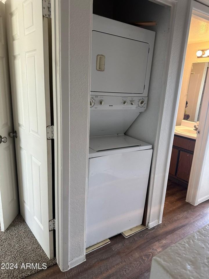 2801 E Kathleen Rd #101 - Photo 6 of 14