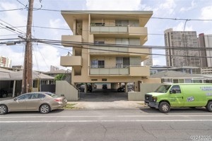 featured image of 727 University Ave #201