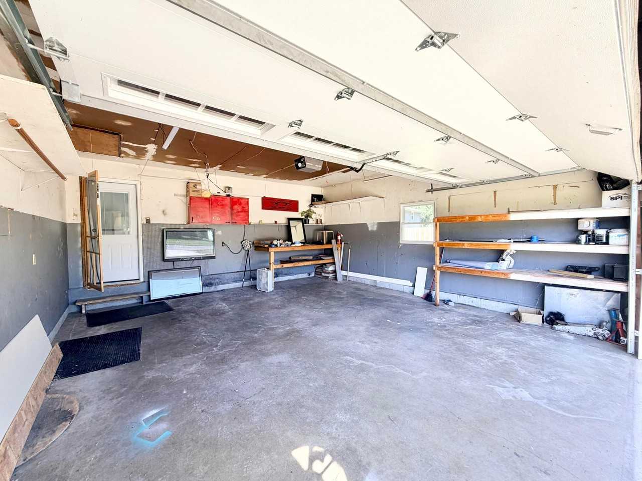 2450 Clydia St - Photo 6 of 14