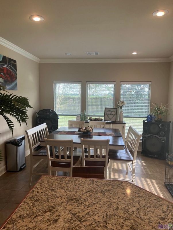 41113 Merrimac Dr - Photo 3 of 3