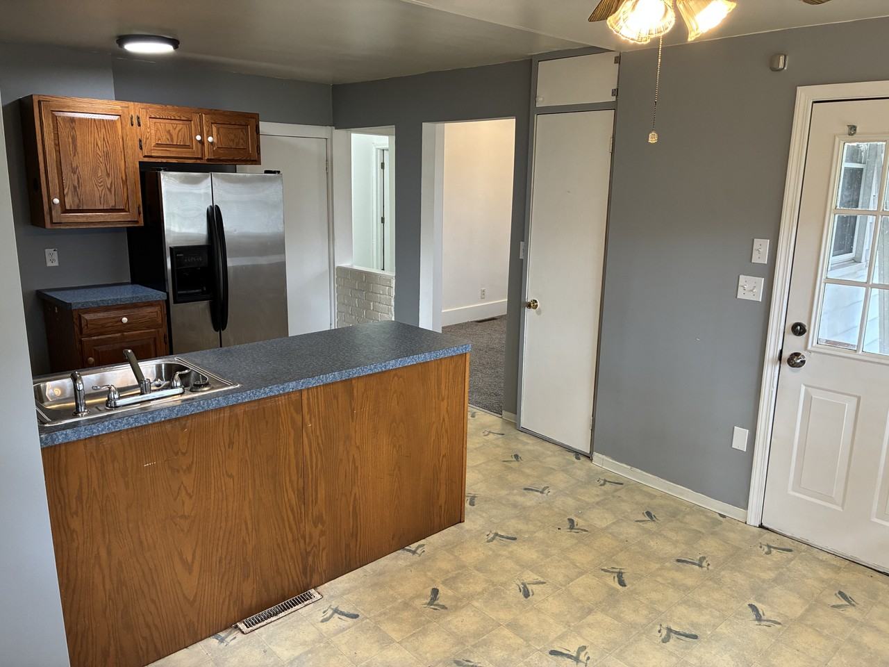 77 E Liberty St - Photo 4 of 17