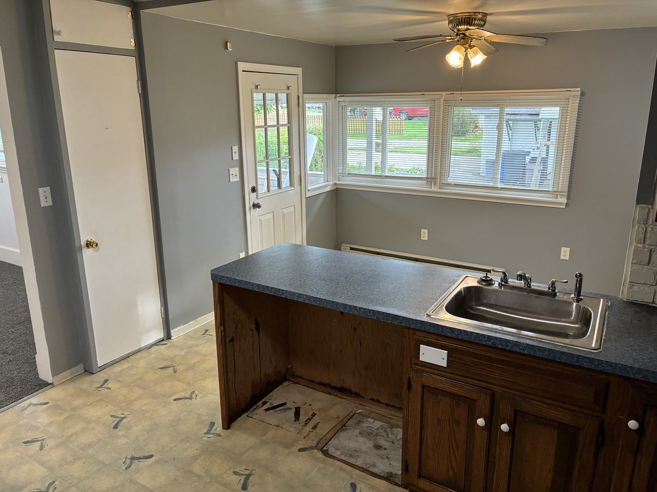 77 E Liberty St - Photo 6 of 17
