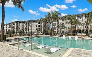 featured image of 1310 Ridgeview Cir ##1/1
