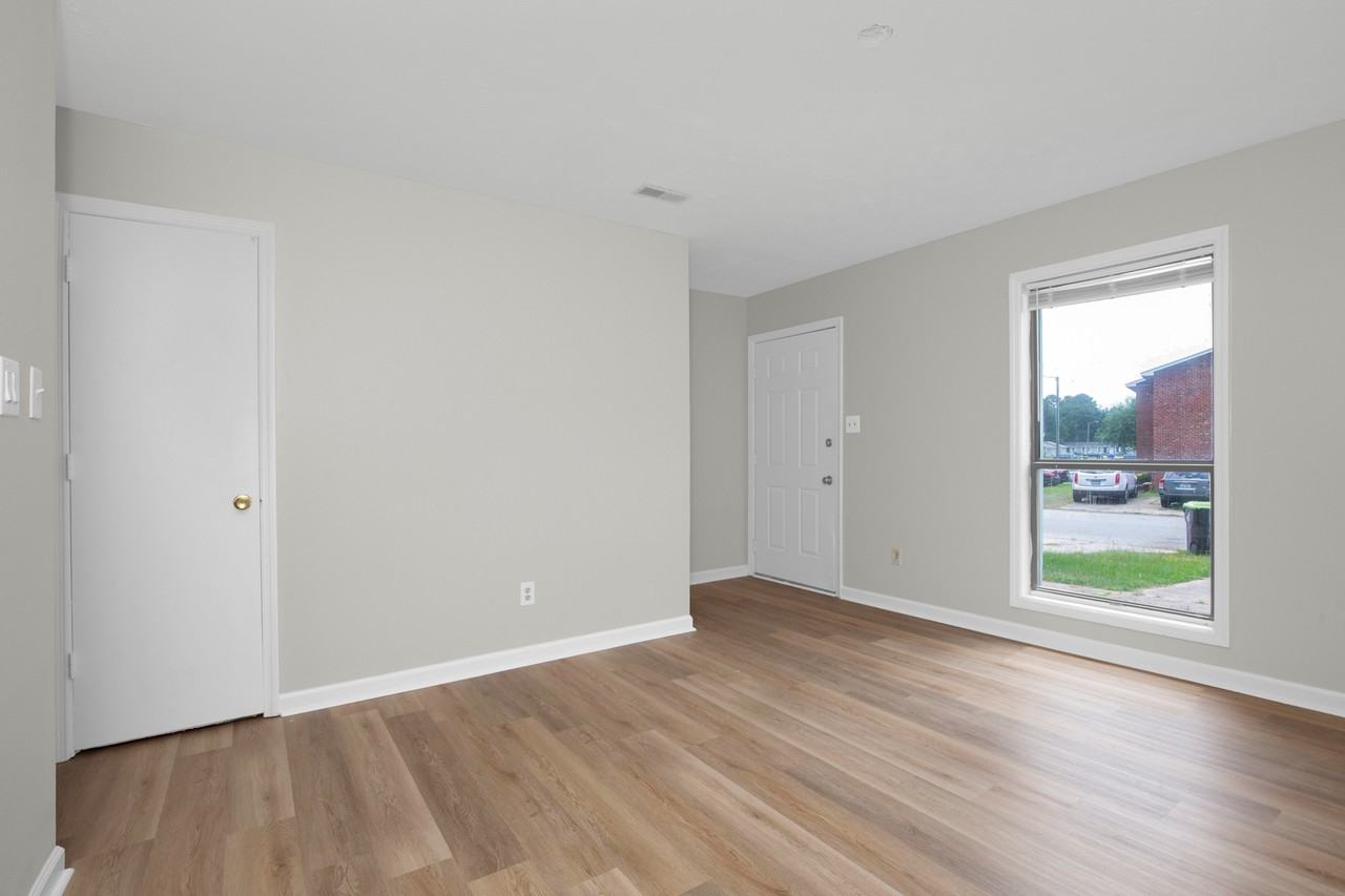 5906 Aftonshire Dr #5906 - Photo 4 of 20