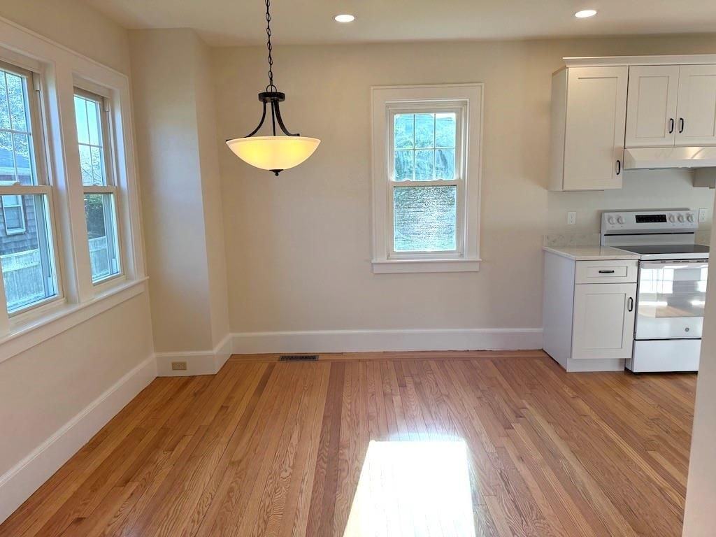 34 Caswell Ave - Photo 6 of 21