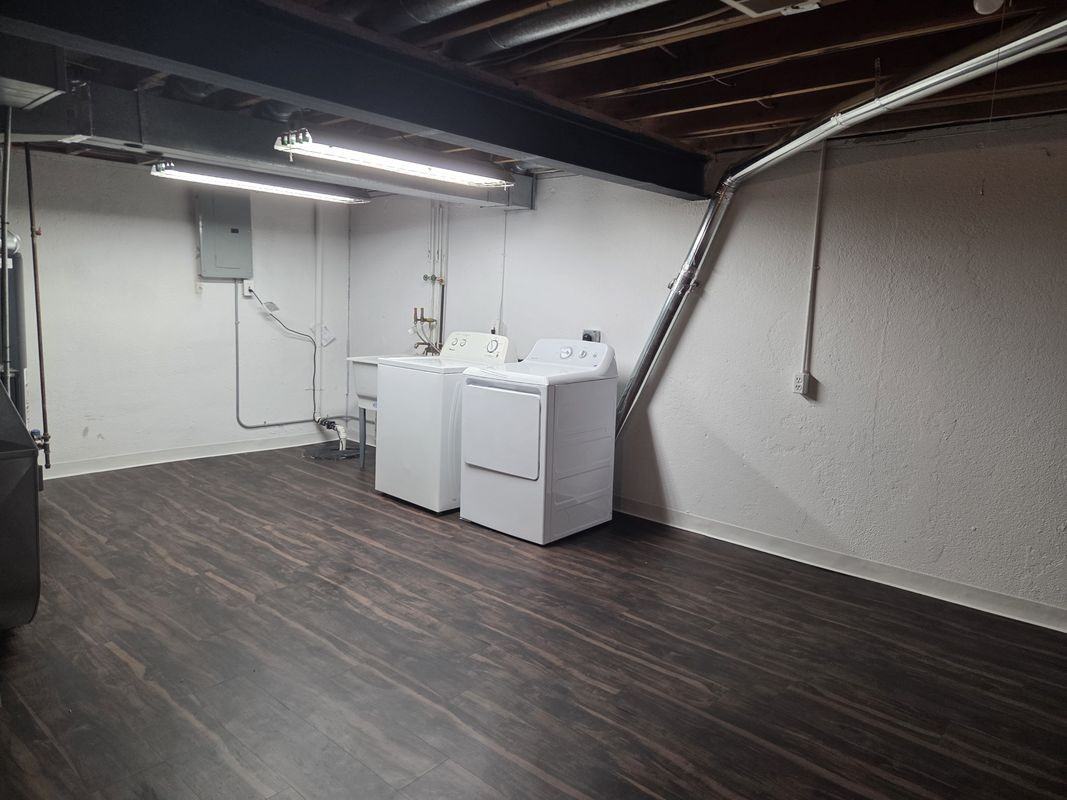 2101  Vine Way Unit 91 Drive - Photo 6 of 24