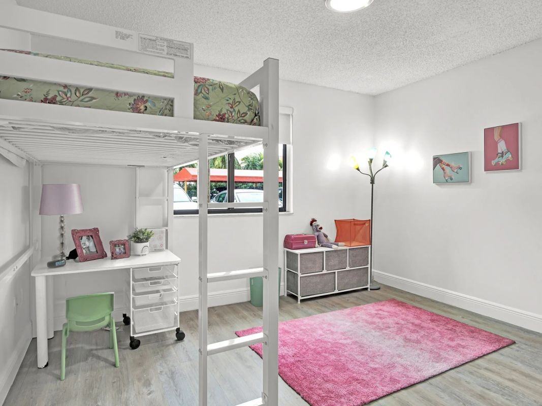 9517 Fontainebleau Blvd ##B - Photo 4 of 37
