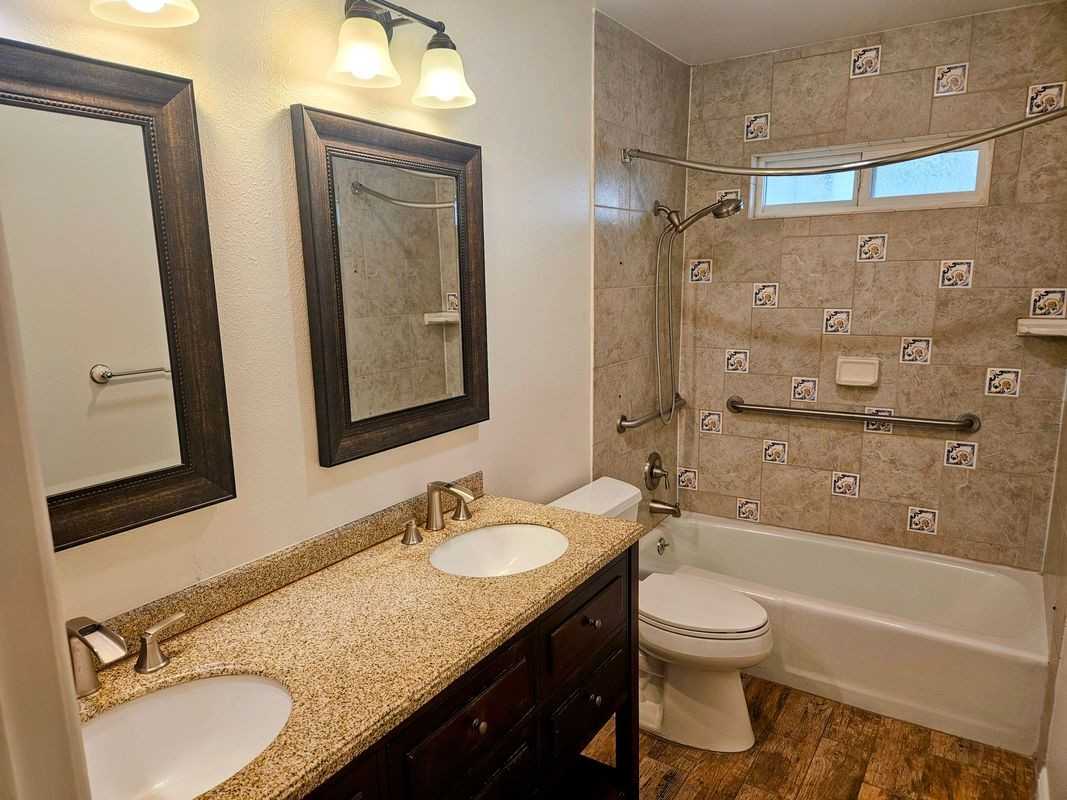 8926 Kennedy St - Photo 2 of 8