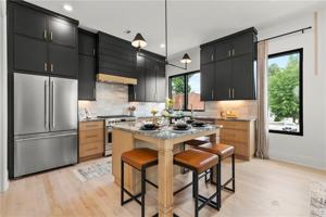 featured image of 1964 8th St ##5