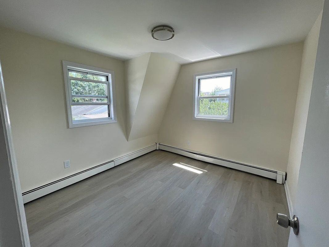 Alvord Ln - Photo 5 of 7