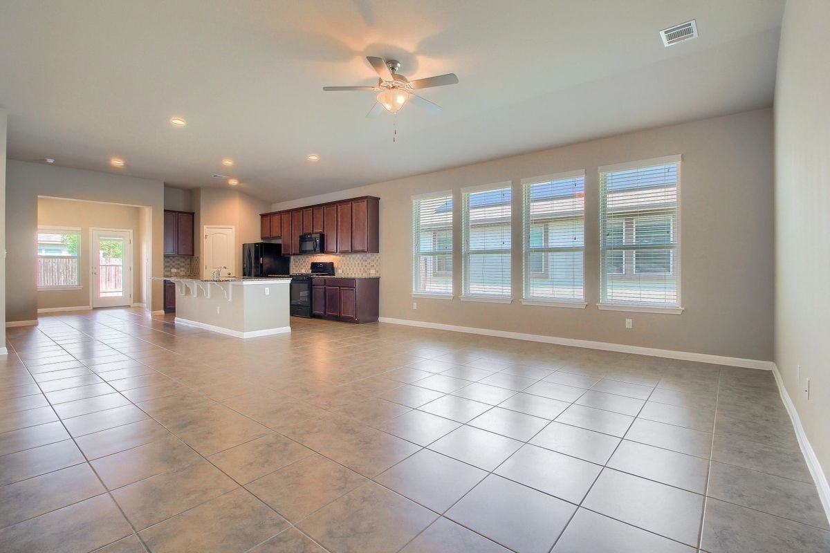 8120 Rosano St - Photo 3 of 11
