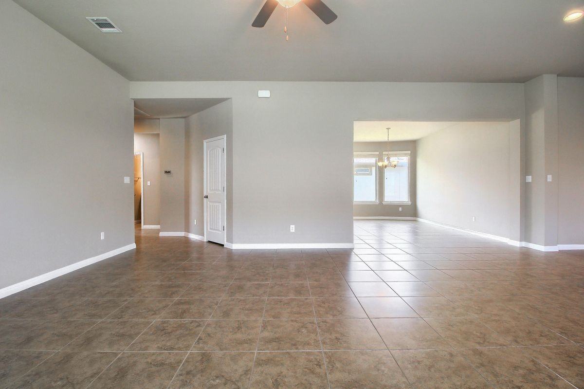 8120 Rosano St - Photo 6 of 11