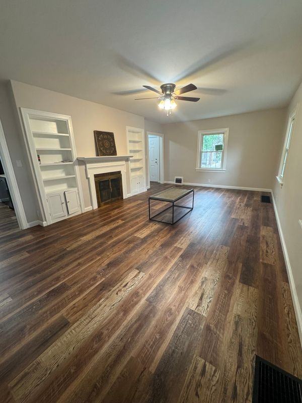 809 Vine St - Photo 3 of 15
