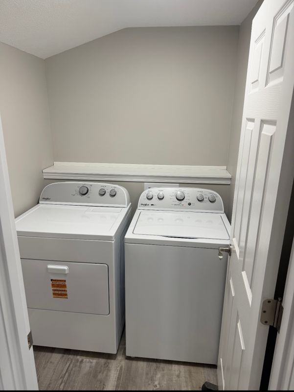 310 W 5th St - Photo 2 of 7