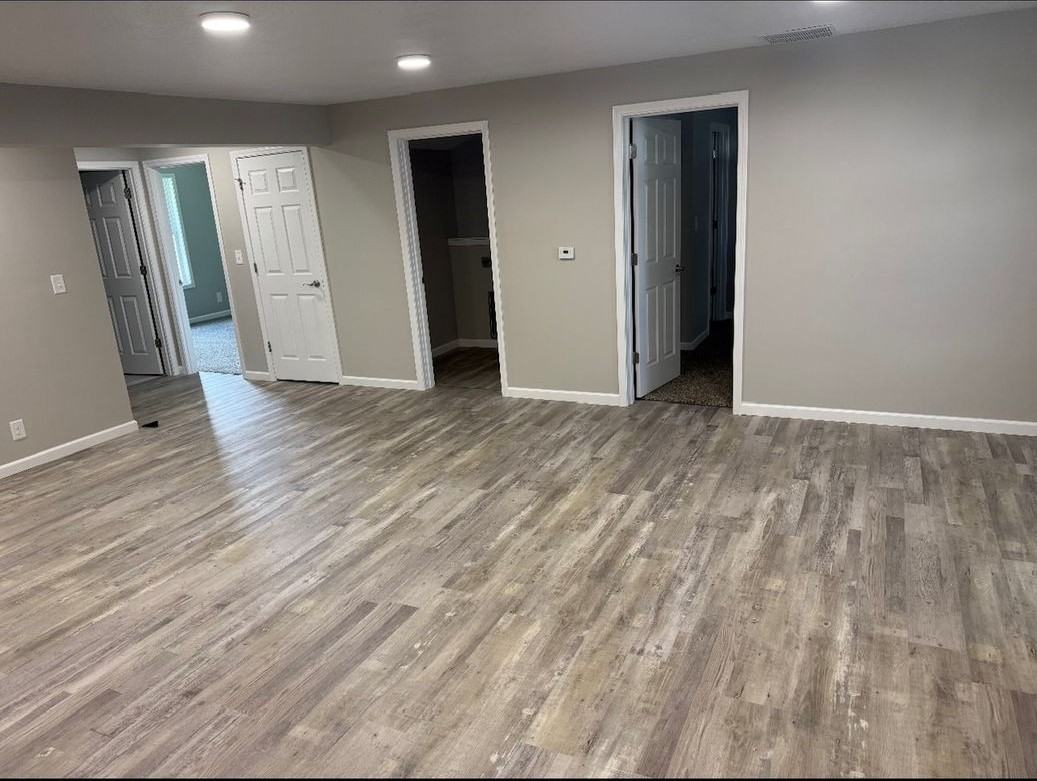 310 W 5th St - Photo 5 of 7